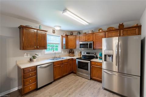 4723 Beau Ct, Trinity, NC 27370 photo 10