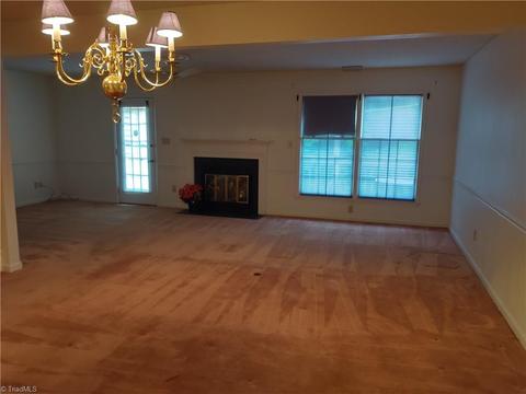 1714 Ternberry Rd, High Point, NC 27262 photo 4