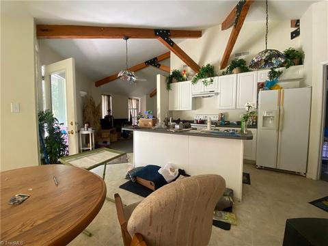 142 Trinity Dr, King, NC 27021 photo 5