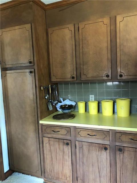208 Barons Rd, Clemmons, NC 27012 photo 5