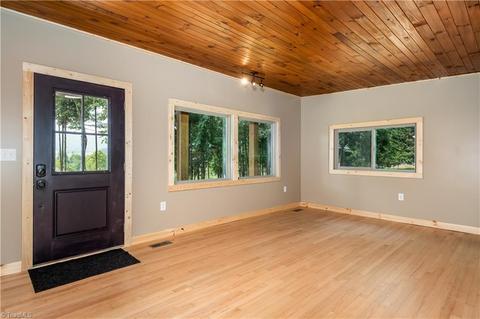 1139 Purlear Rd, Purlear, NC 28665 photo 17