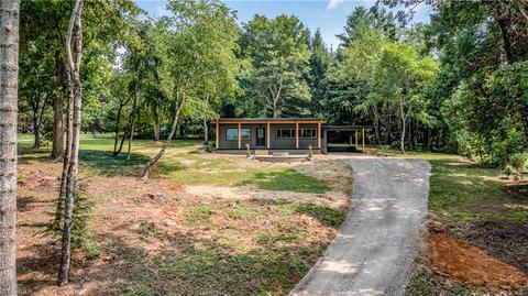 1139 Purlear Rd, Purlear, NC 28665 photo 1