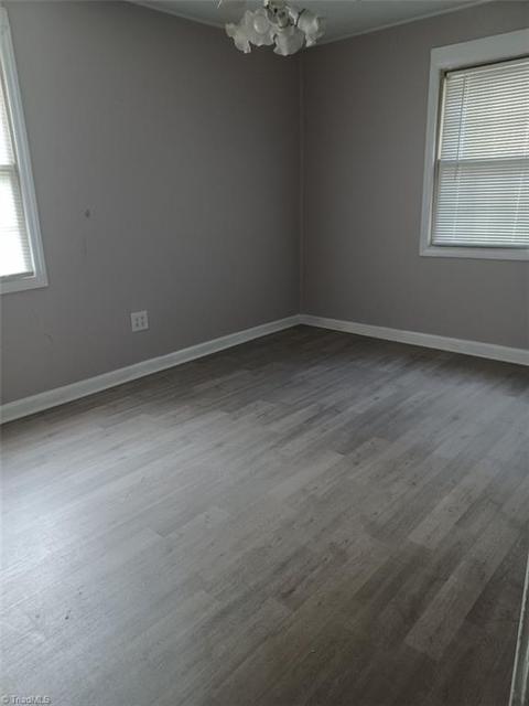204 Cedar St, Eden, NC 27288 photo 4