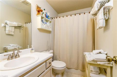 3964 Cobblestone Bend Dr, High Point, NC 27265 photo 8