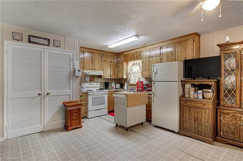 142 Dan Valley Rd, Mayodan, NC 27027 photo 10
