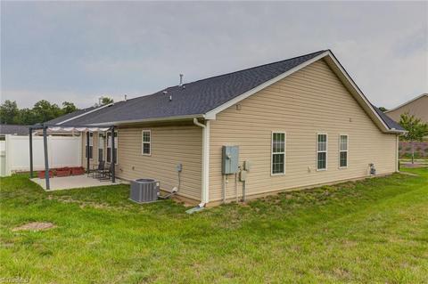 5407 Forester Dr, High Point, NC 27265 photo 33
