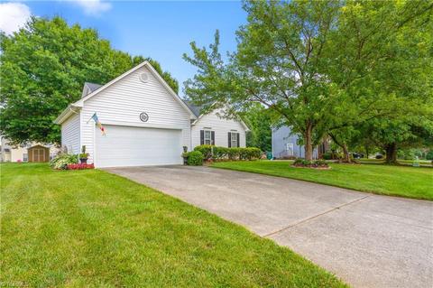 3328 Sumter Dr, High Point, NC 27265 photo 3