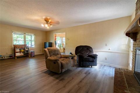 4901 Whisper Oak Dr, Trinity, NC 27370 photo 6