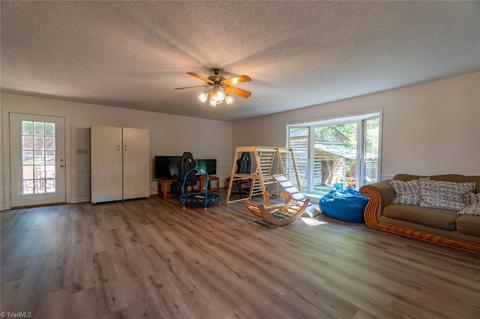 4901 Whisper Oak Dr, Trinity, NC 27370 photo 15