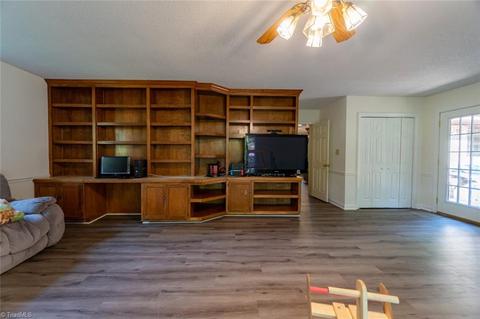 4901 Whisper Oak Dr, Trinity, NC 27370 photo 16