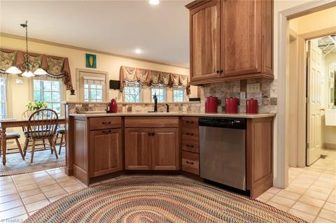 7175 Bridlewood Dr, Trinity, NC 27370 photo 12
