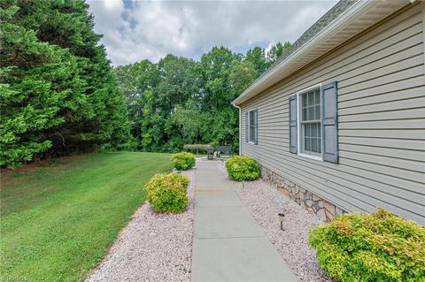 187 Circle Ridge Dr, Dobson, NC 27017 photo 31