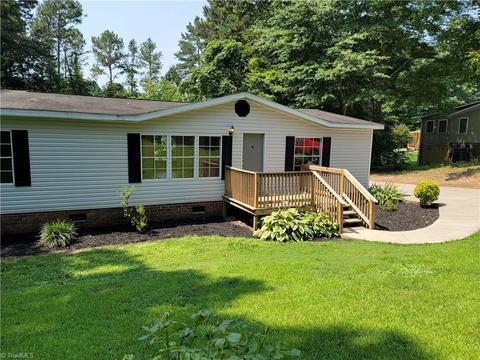 1050 Bowen Rd, Pinnacle, NC 27043 photo 14