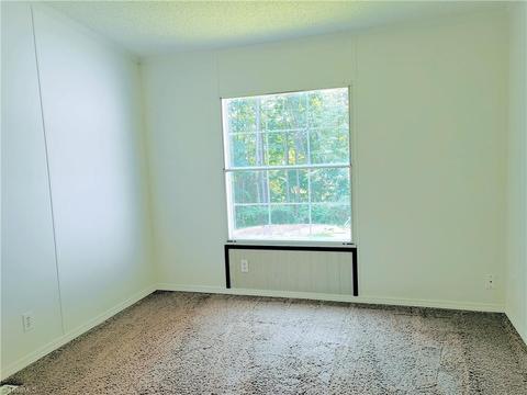 1050 Bowen Rd, Pinnacle, NC 27043 photo 12