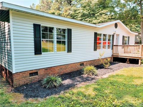1050 Bowen Rd, Pinnacle, NC 27043 photo 16