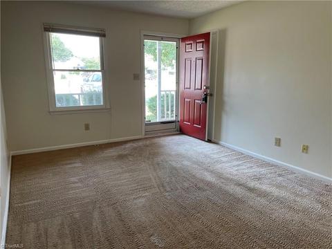 3117 Windchase Ct, High Point, NC 27265 photo 3