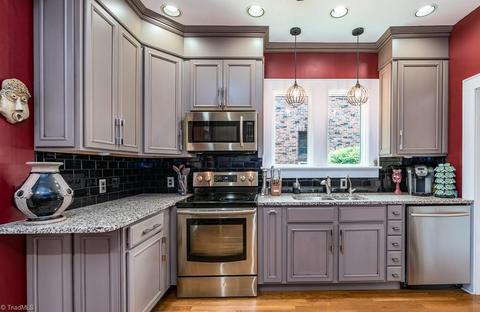 611 Colonial Dr, High Point, NC 27262 photo 16