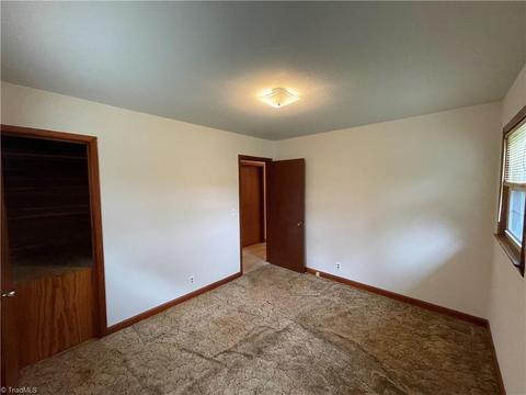 1332 Roy Tuttle Rd, Pinnacle, NC 27043 photo 34