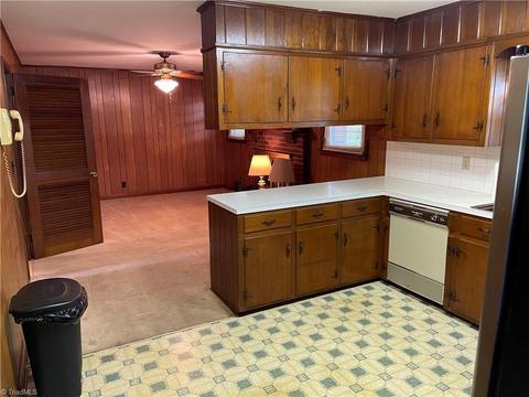 1332 Roy Tuttle Rd, Pinnacle, NC 27043 photo 17