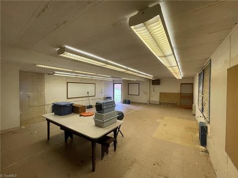 1332 Roy Tuttle Rd, Pinnacle, NC 27043 photo 39