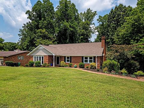 1502 Coventry Rd, High Point, NC 27262 photo 3