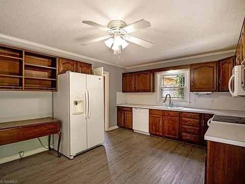 1502 Coventry Rd, High Point, NC 27262 photo 15