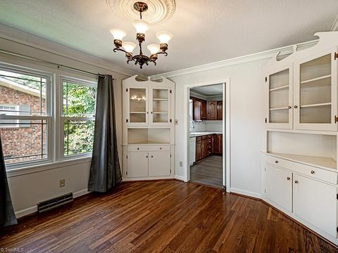1502 Coventry Rd, High Point, NC 27262 photo 9
