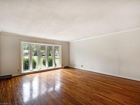 1502 Coventry Rd, High Point, NC 27262 photo 7