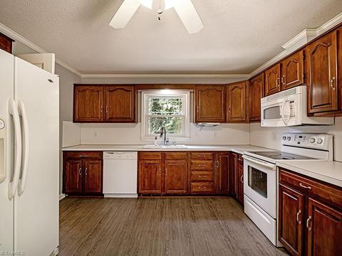 1502 Coventry Rd, High Point, NC 27262 photo 14
