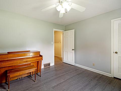 1502 Coventry Rd, High Point, NC 27262 photo 25