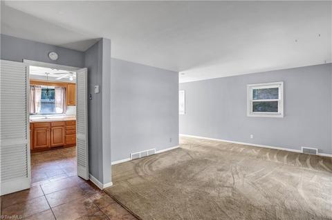 1601 Guyer St, High Point, NC 27265 photo 5