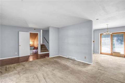 1601 Guyer St, High Point, NC 27265 photo 6