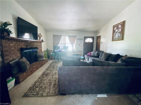 633 Paramount St, High Point, NC 27260 photo 11