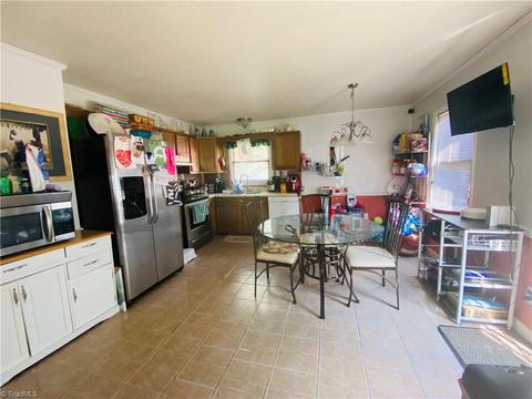 633 Paramount St, High Point, NC 27260 photo 13