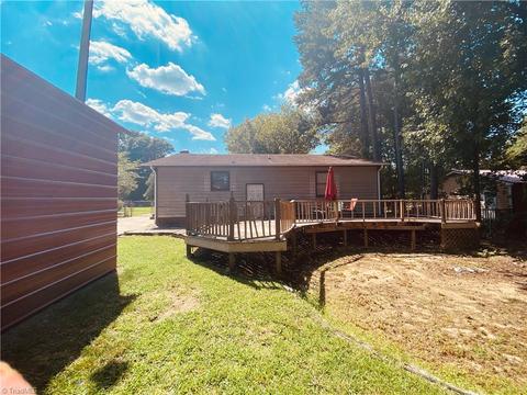 633 Paramount St, High Point, NC 27260 photo 8