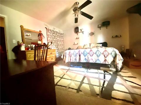 633 Paramount St, High Point, NC 27260 photo 18