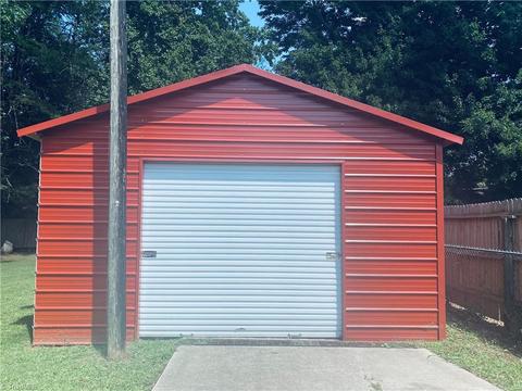 633 Paramount St, High Point, NC 27260 photo 6