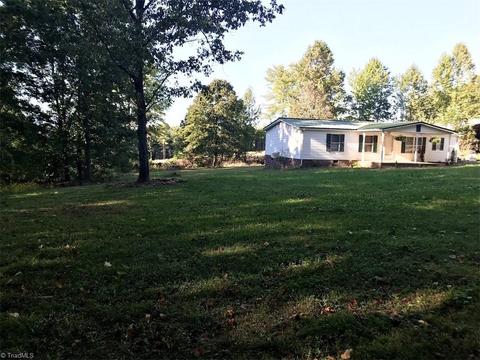 195 Emerson Rd, Dobson, NC 27017 photo 1