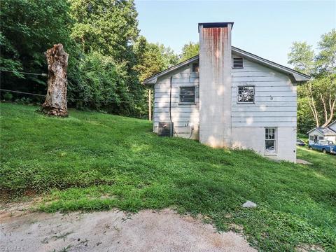 1223 Dixie Pl, High Point, NC 27260 photo 3