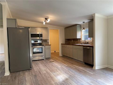 1234 High Bridge Rd, Pinnacle, NC 27043 photo 4