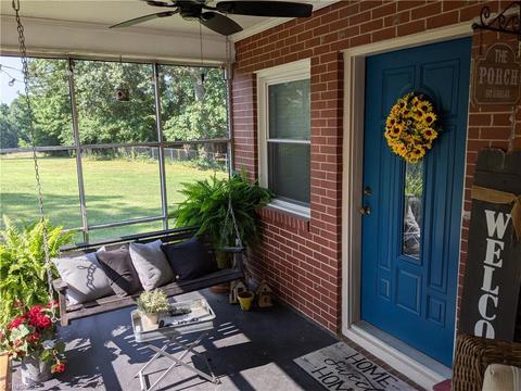 708 E Main St, Pilot Mountain, NC 27041 photo 28