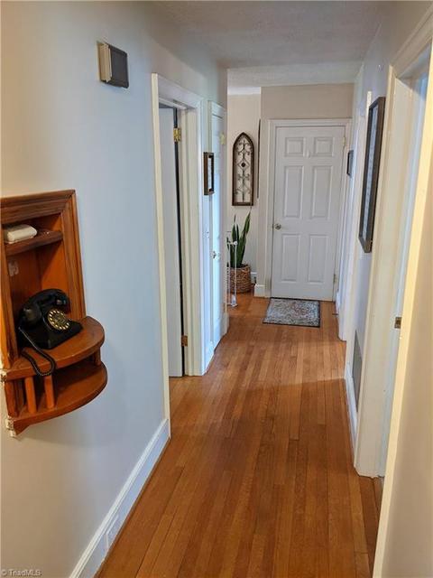 708 E Main St, Pilot Mountain, NC 27041 photo 18