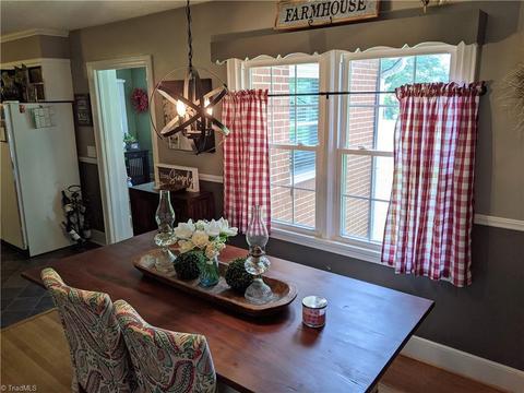 708 E Main St, Pilot Mountain, NC 27041 photo 23