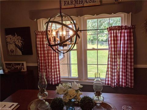 708 E Main St, Pilot Mountain, NC 27041 photo 24