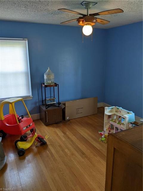708 E Main St, Pilot Mountain, NC 27041 photo 7