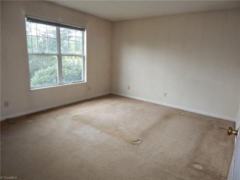 5000 Thoroughbred Ln, Clemmons, NC 27012 photo 9