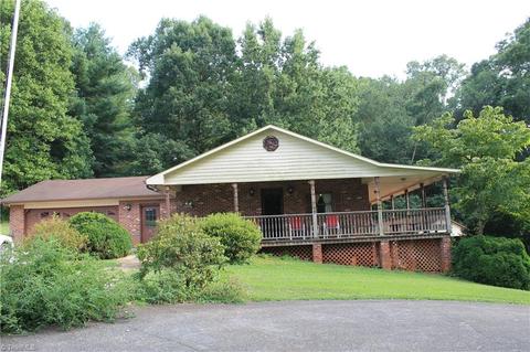 1030 Brindle Rd, Dobson, NC 27017 photo 2