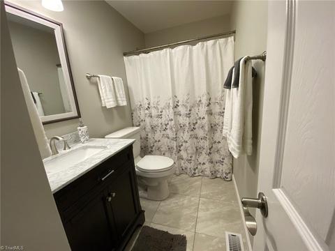 2804 Overview Ter, High Point, NC 27265 photo 38