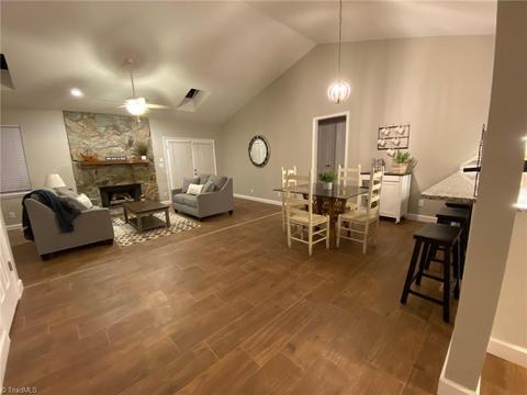 2804 Overview Ter, High Point, NC 27265 photo 3