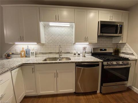 2804 Overview Ter, High Point, NC 27265 photo 9